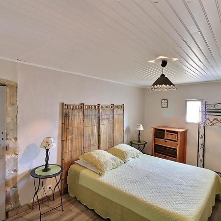 Bastide De La Treille Villa Montaren-et-Saint-Médiers Екстериор снимка