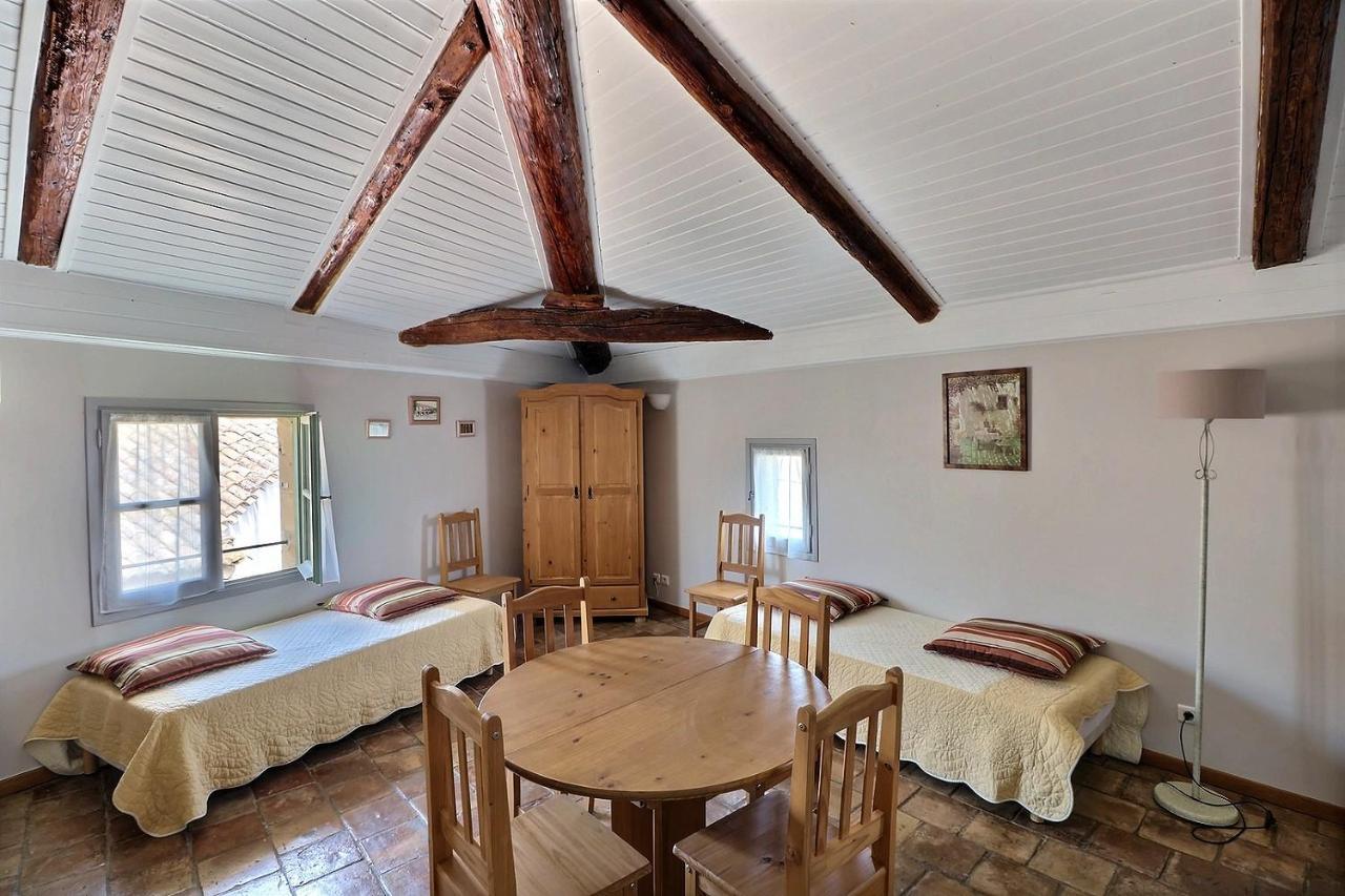 Bastide De La Treille Villa Montaren-et-Saint-Médiers Екстериор снимка