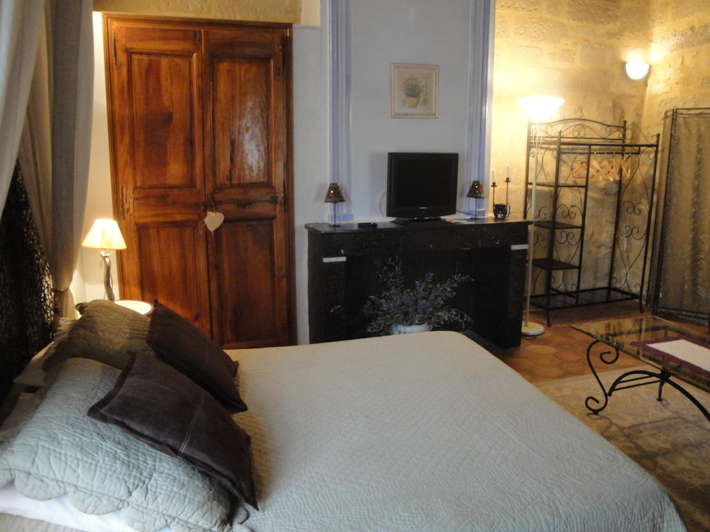 Bastide De La Treille Villa Montaren-et-Saint-Médiers Стая снимка