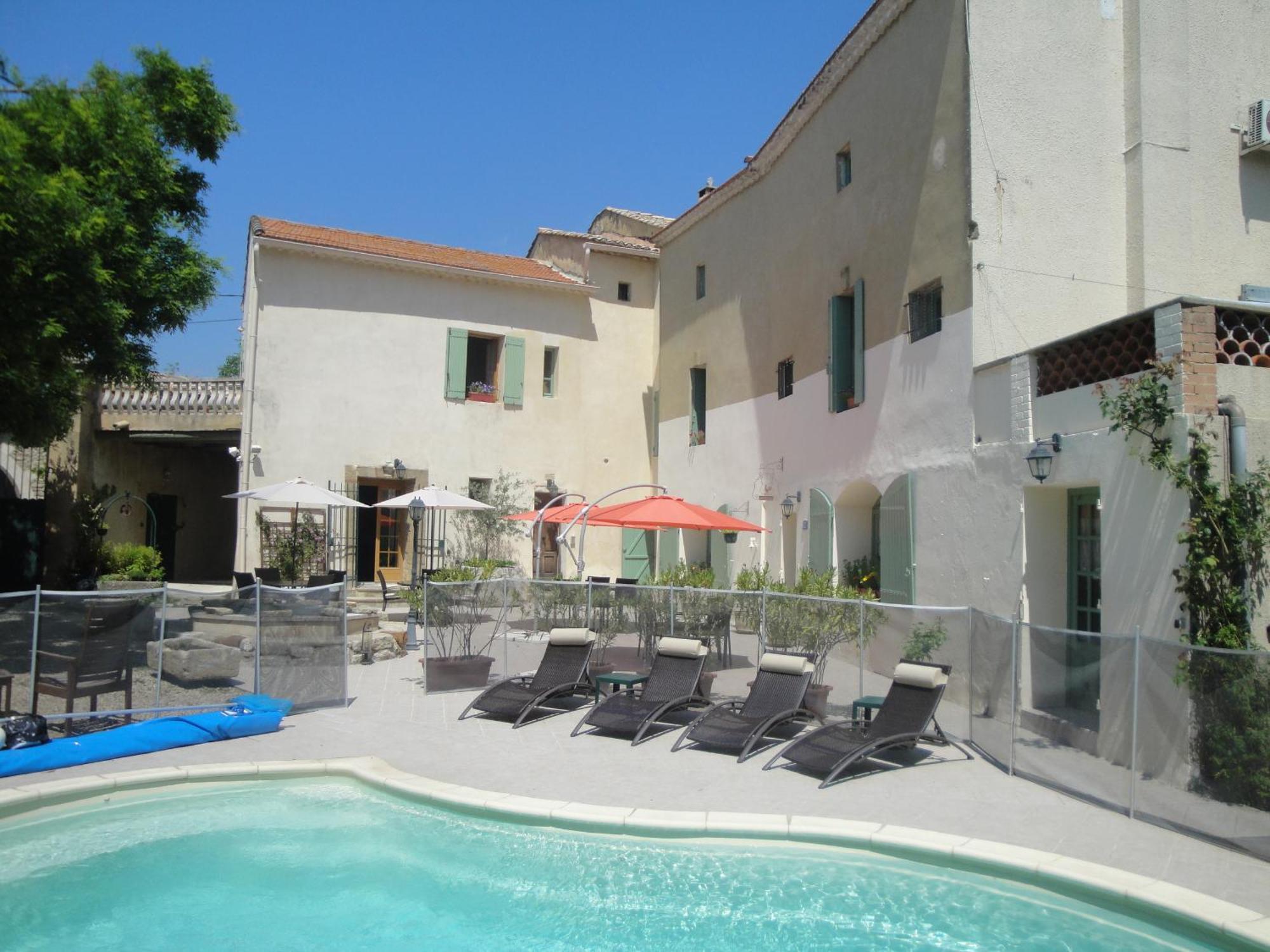 Bastide De La Treille Villa Montaren-et-Saint-Médiers Екстериор снимка
