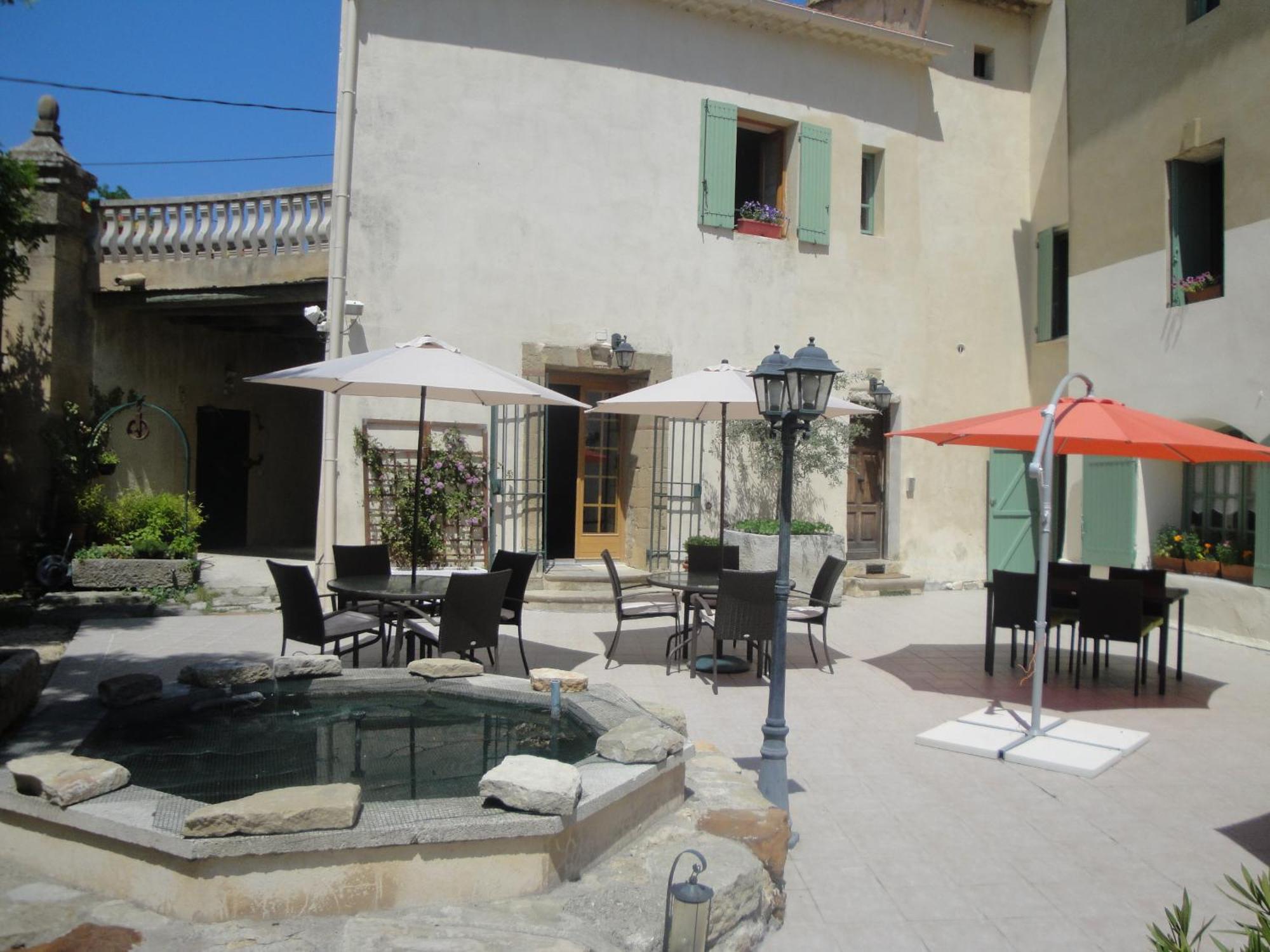 Bastide De La Treille Villa Montaren-et-Saint-Médiers Екстериор снимка