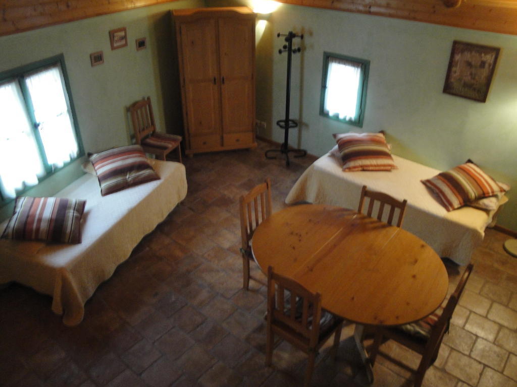 Bastide De La Treille Villa Montaren-et-Saint-Médiers Стая снимка