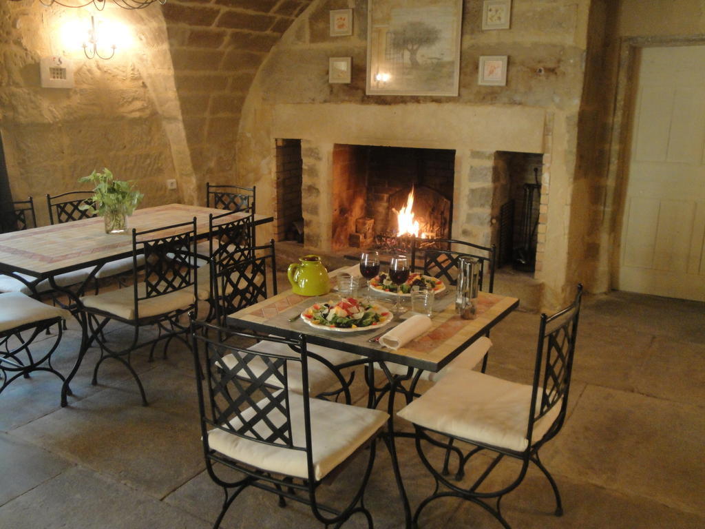 Bastide De La Treille Villa Montaren-et-Saint-Médiers Стая снимка
